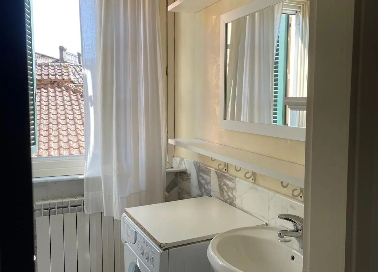 Elegant Apartment In Pietrasanta