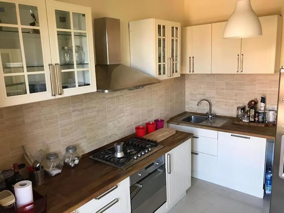 Elegant Apartment In Pietrasanta 0*,